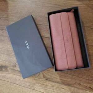 Ecco Pink Leather Wallet